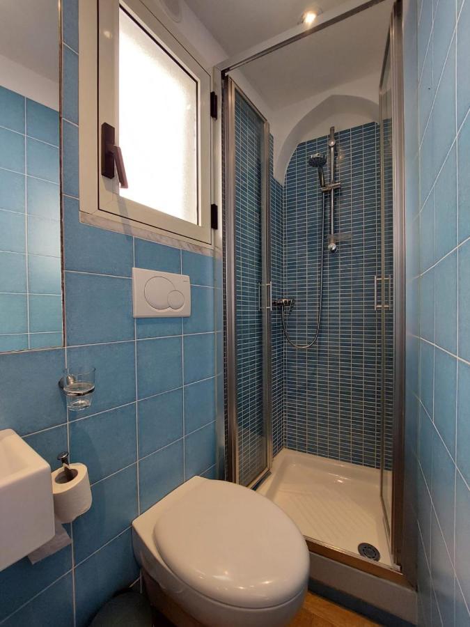 La Stanza Sul Porto Di Amalfi Camera Piccina Piccina Con Bagno Privato E Terrazzino Vista Mare ภายนอก รูปภาพ