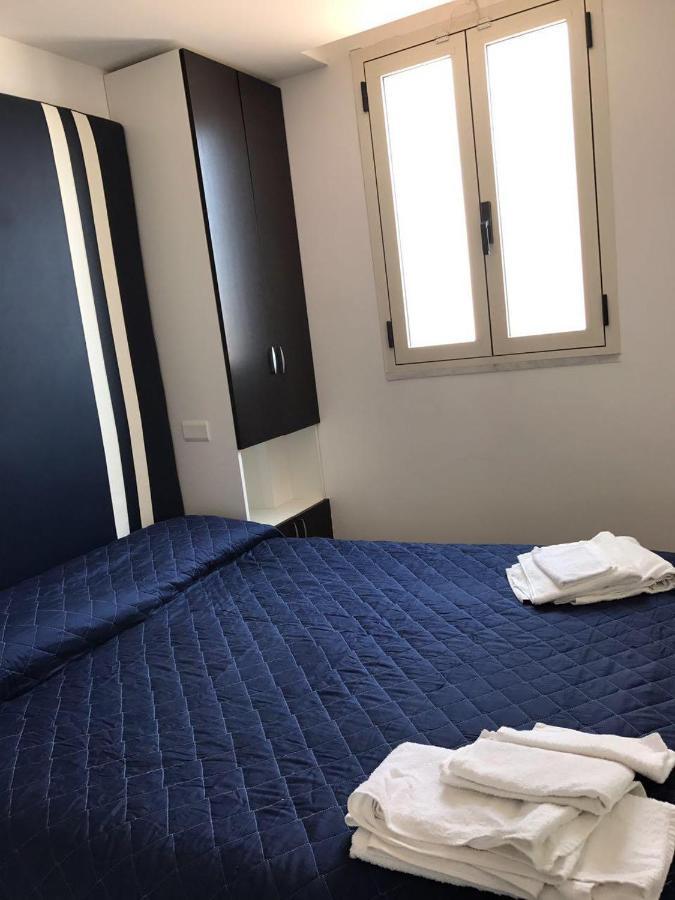 La Stanza Sul Porto Di Amalfi Camera Piccina Piccina Con Bagno Privato E Terrazzino Vista Mare ภายนอก รูปภาพ
