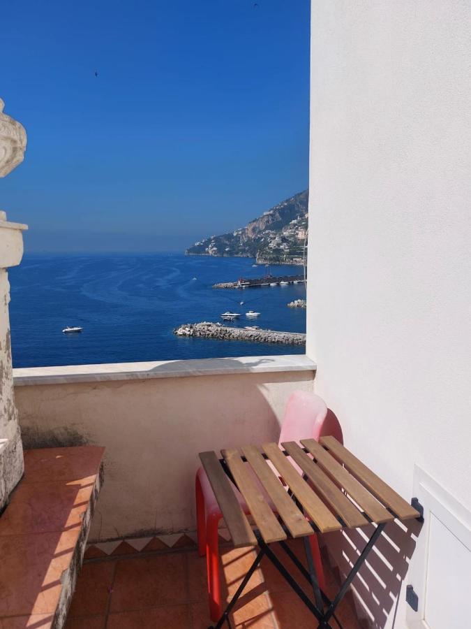 La Stanza Sul Porto Di Amalfi Camera Piccina Piccina Con Bagno Privato E Terrazzino Vista Mare ภายนอก รูปภาพ