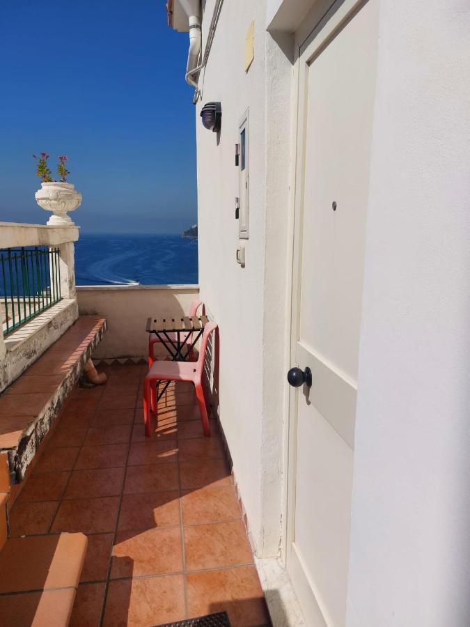 La Stanza Sul Porto Di Amalfi Camera Piccina Piccina Con Bagno Privato E Terrazzino Vista Mare ภายนอก รูปภาพ