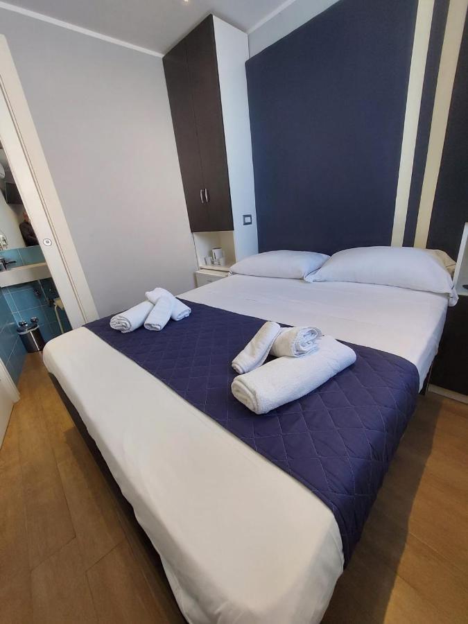 La Stanza Sul Porto Di Amalfi Camera Piccina Piccina Con Bagno Privato E Terrazzino Vista Mare ภายนอก รูปภาพ